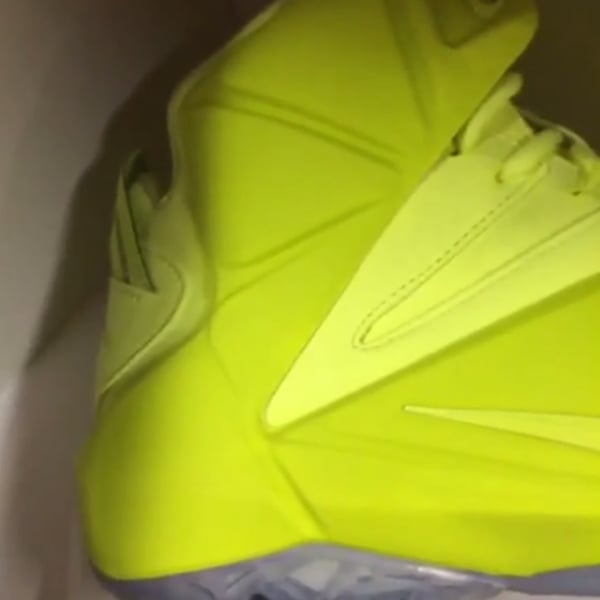 Nike LeBron 12 EXT Tennis Ball