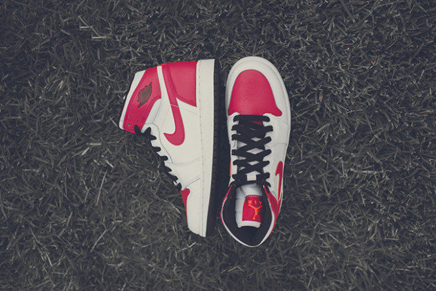 Girls Jordans Grapes Flight Club Nike Air Max 1 Women Red Blue