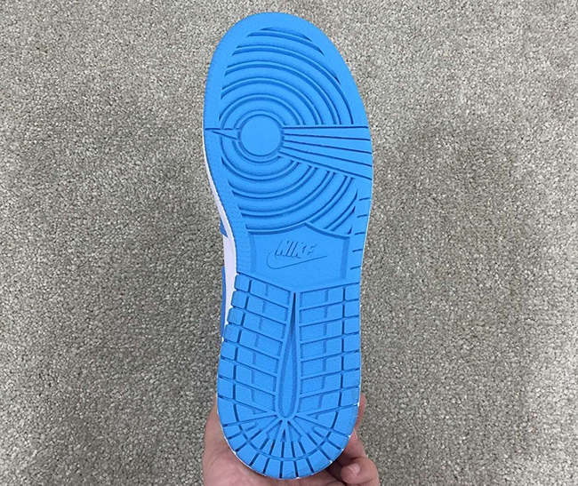 Air Jordan 1 Retro High OG UNC