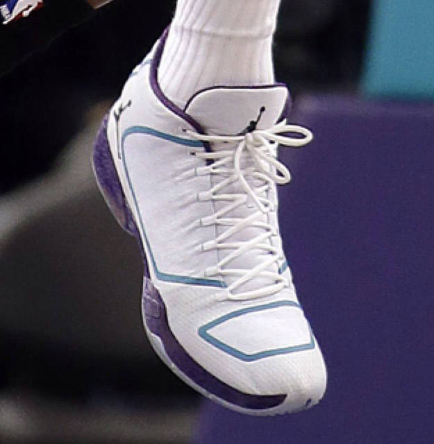 Air Jordan XX9 Hornets