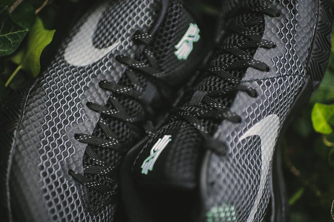 Nike Kyrie 1 Green Glow