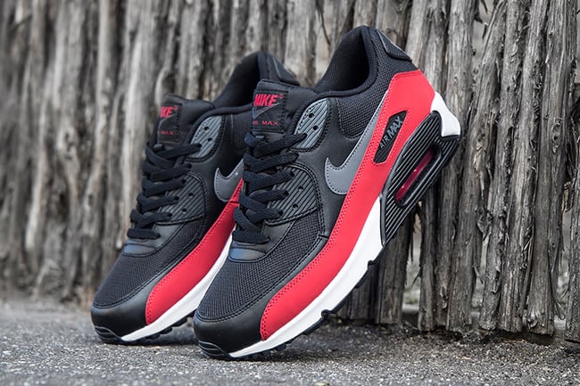 red and black air max 90s