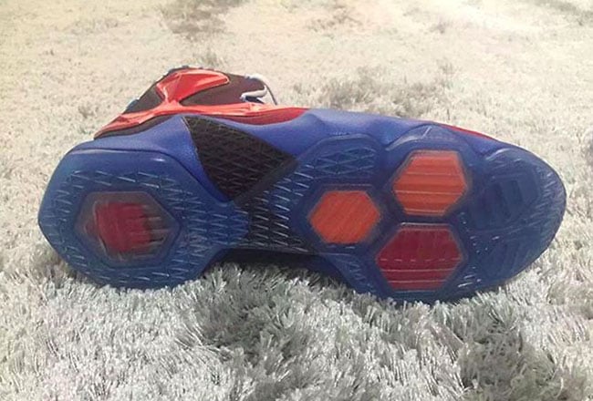 Spiderman Nike LeBron 13