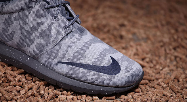 Nike Roshe NM FB Grey Camo