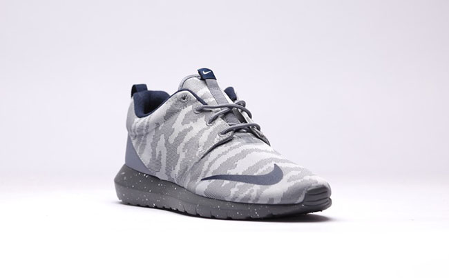 Nike Roshe NM FB Grey Camo