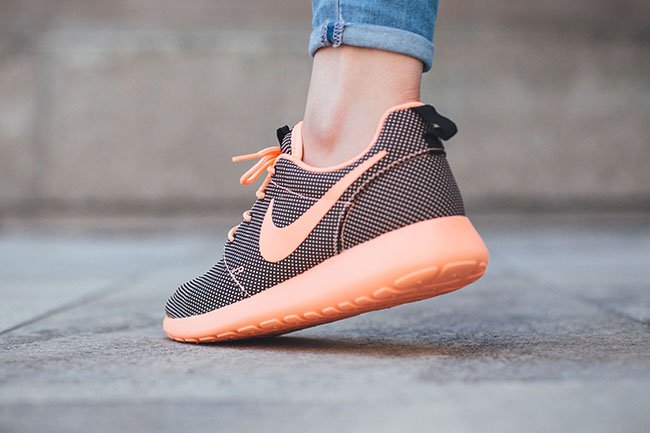 Nike Roshe Run WMNS Sunset Glow