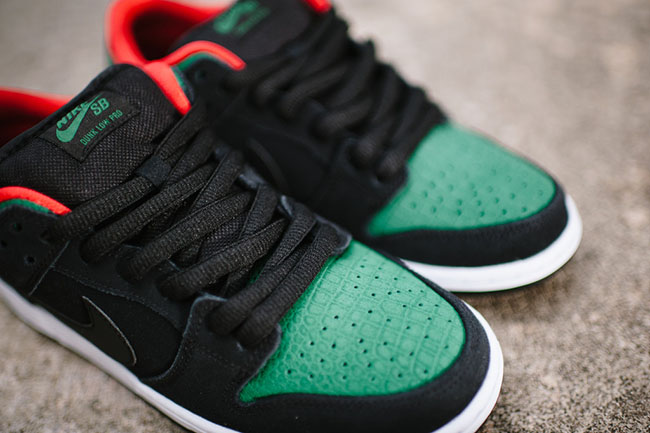 nike sb dunk reptile