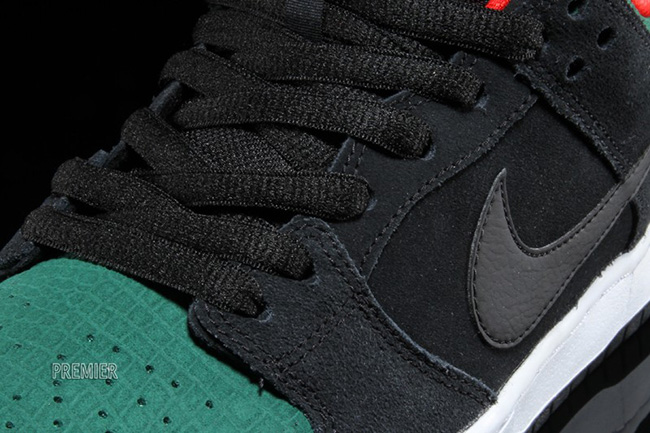 Nike SB Dunk Low Reptile