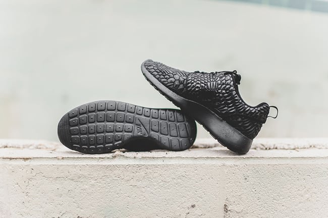 Triple Black Nike Roshe One DMB