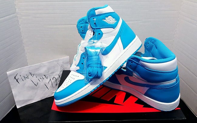 Air Jordan 1 Retro High OG UNC