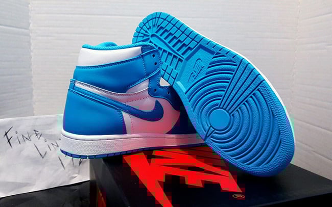 Air Jordan 1 Retro High OG UNC