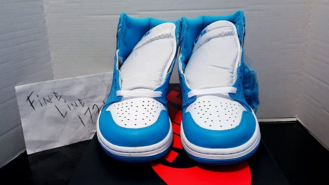 Air Jordan 1 Retro High OG UNC