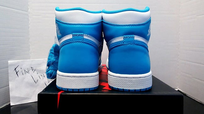 Air Jordan 1 Retro High OG UNC