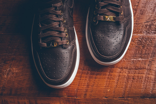 New Air Max 2011 Leather Shoes Very Cheap Nikes