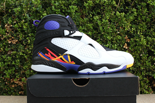 Air Jordan 8 Three Peat Retro