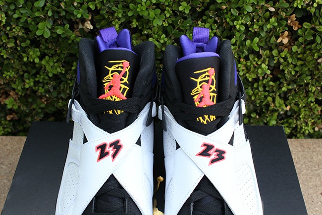 Air Jordan 8 Three Peat Retro