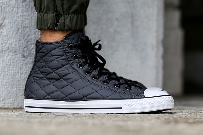 Frequent collaborators Comme des Garçons and Converse have a new sneaker  collab on the way | IetpShops | Converse Chuck Taylor All Star Quilted Pack