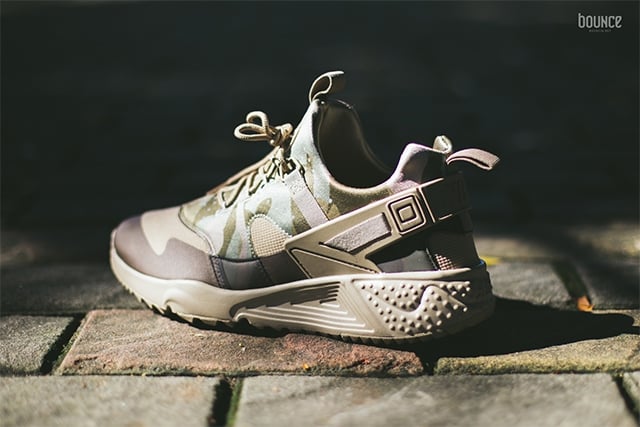 Nike Air Huarache Utility Camo Khaki