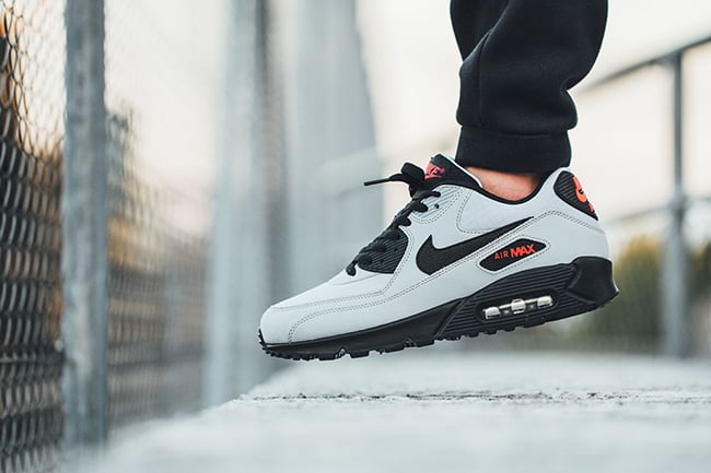 nike air max 90 grey and red