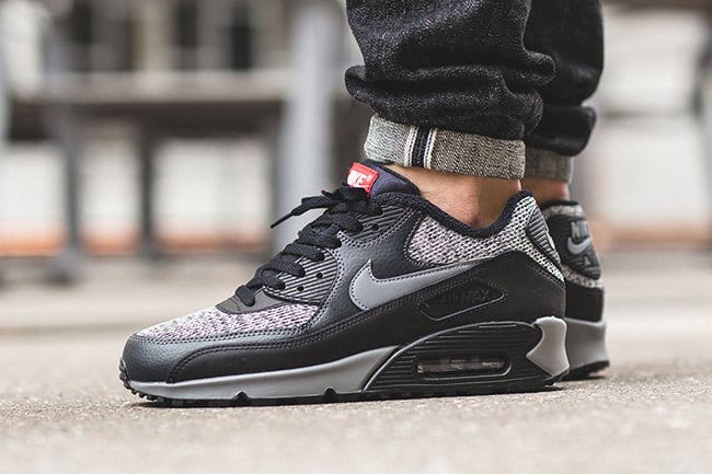 How the Nike Air Max 90 Essential ‘Knit’ Looks On Feet