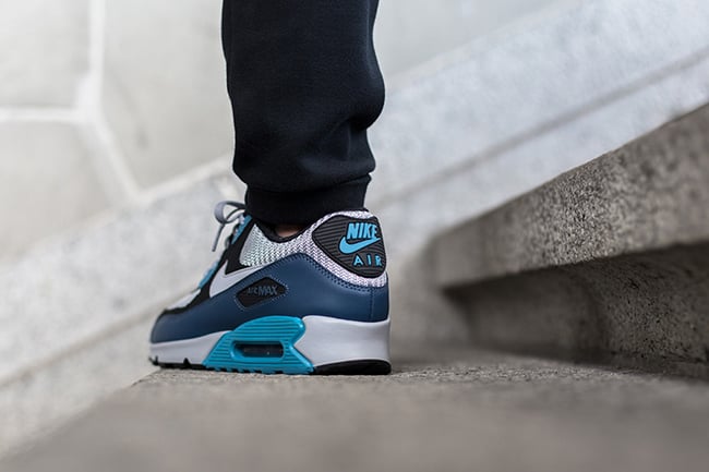 Nike Air Max 90 Essential Squadron Blue Wolf Grey