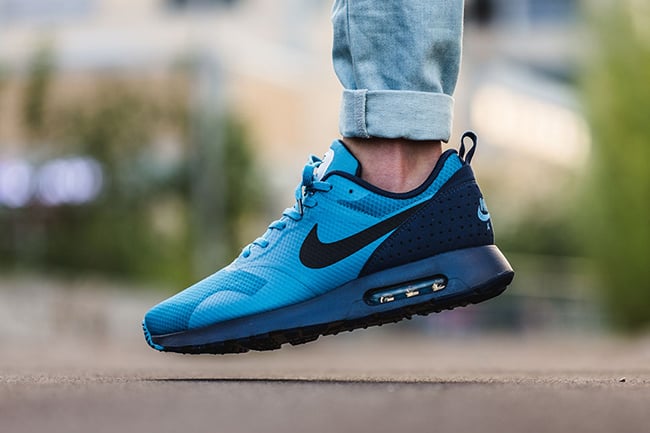 nike tavas blue