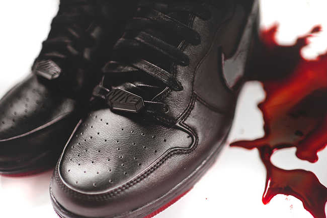 Nike Dunk CMFT PRM QS Coffin Halloween