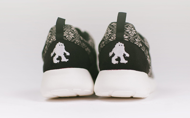 Nike Roshe One Winter Yeti Sweater Black