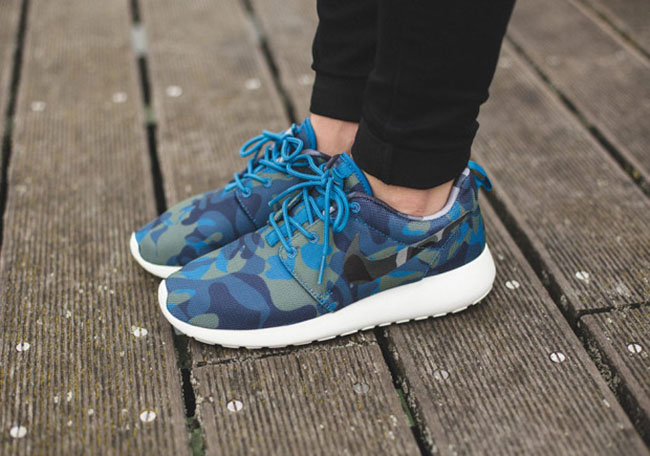 nike roshe blue camo