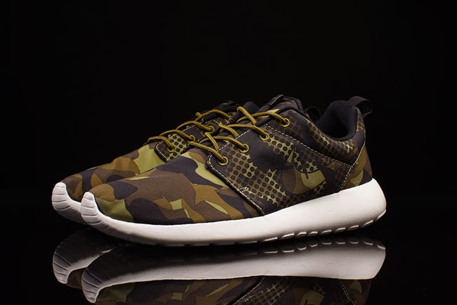 Nike Roshe Run Print Camo | SneakerFiles