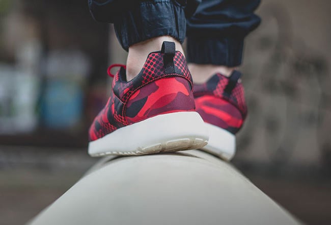 Nike Roshe Run Print Daring Red