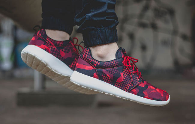 Nike Roshe Run Print Daring Red