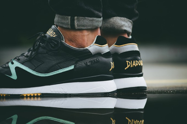 Solebox Diadora V7000