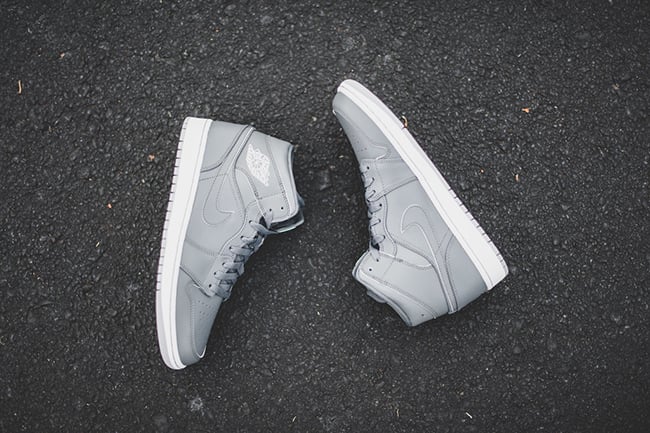 Air Jordan 1 Mid Triple Grey