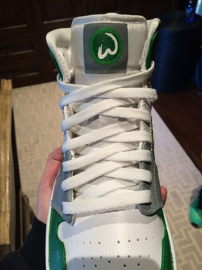 Air Jordan 1 Wahlburger