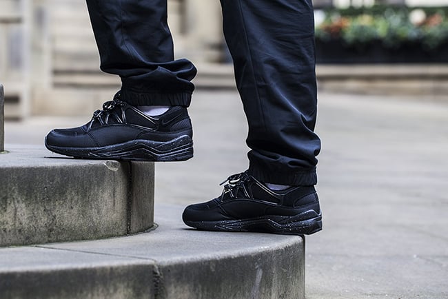 Nike Air Huarache Light Blackout