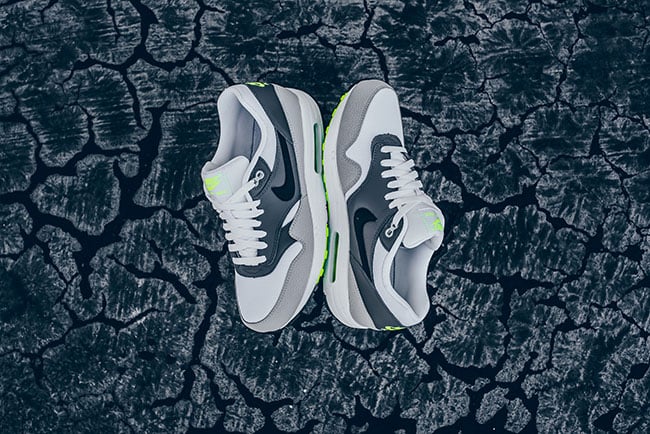 Nike Air Max 1 Essential Neon