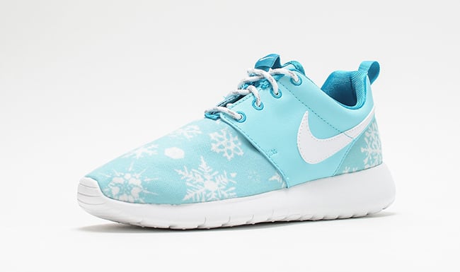 Nike Roshe One GS Winter Snowflakes
