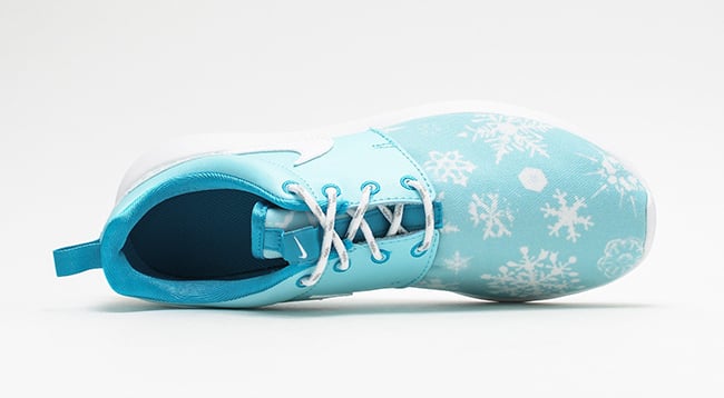 Nike Roshe One GS Winter Snowflakes