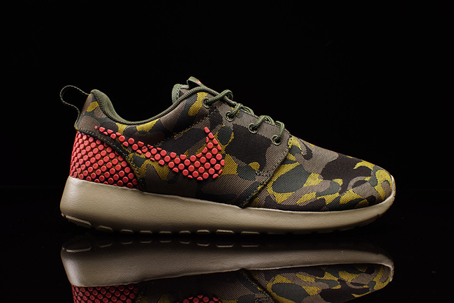 Nike Roshe One Plus Camo