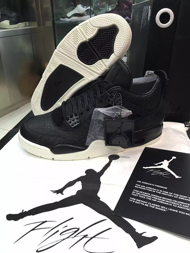 Air Jordan 4 Retro Premium Black