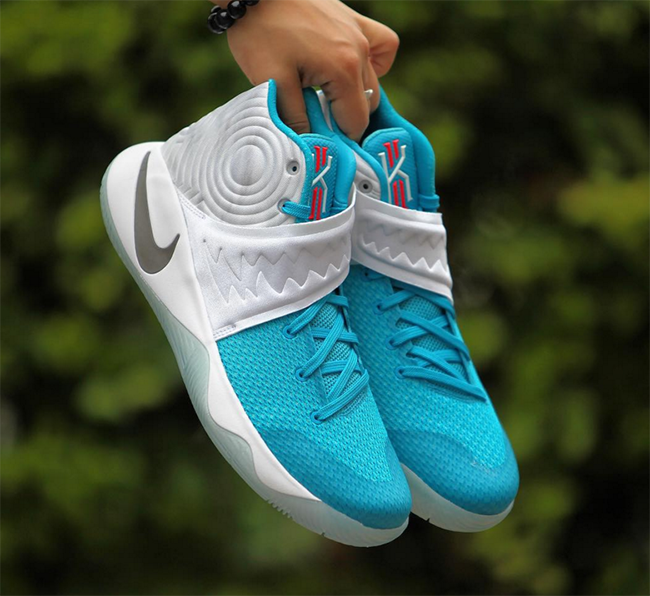 Christmas Nike Kyrie 2