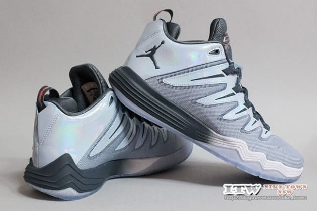 Nike Air Max Jr 2011 Nike Air Max Jr South Beach Ladies White Leather Nike Shox