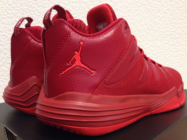 Jordan CP3 9 Red October