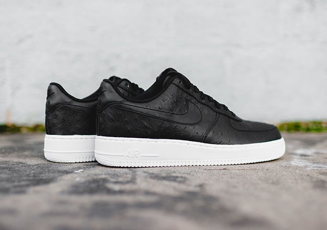 Nike Air Force 1 Low Ostrich Black