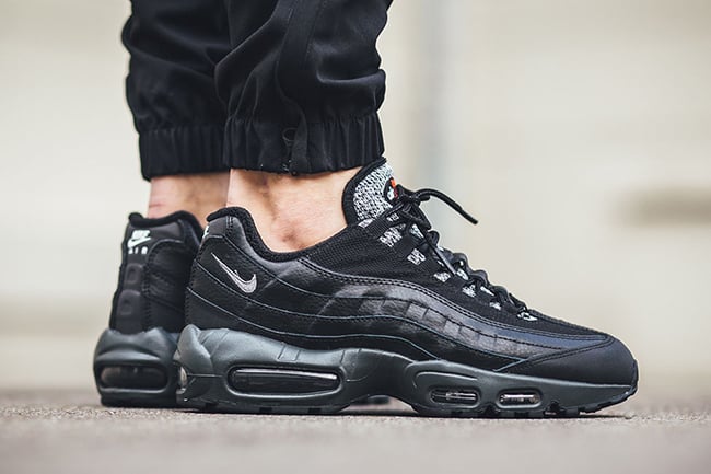 am 95 black