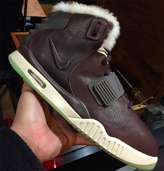 Nike Air Yeezy 2 MTV VMA 2010 Sample