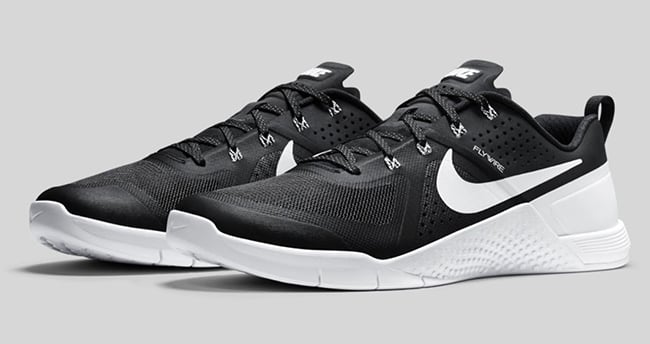 Nike Metcon 1 Black / White