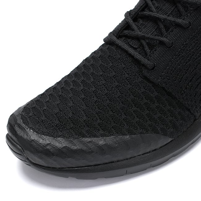 Nike Roshe NM Flyknit Triple Black