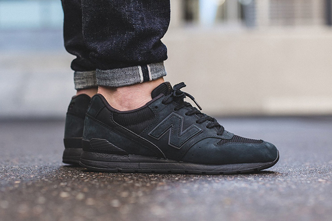 all black nb